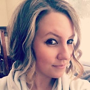 Meet your Posher, Rebecca